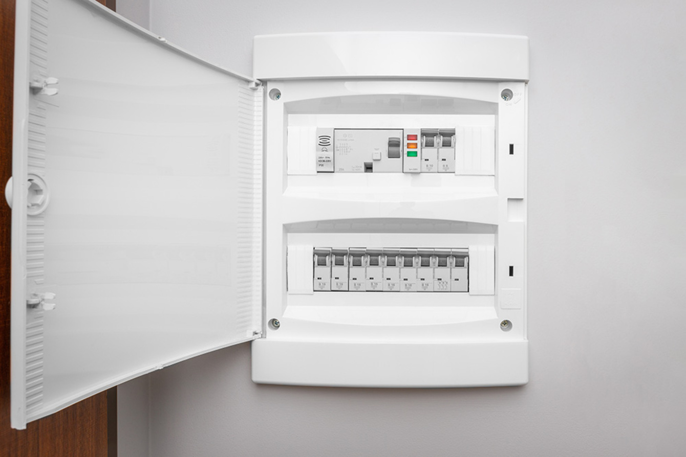 Über­spannungs­schutz bei RK Elektrotechnik in Dresden